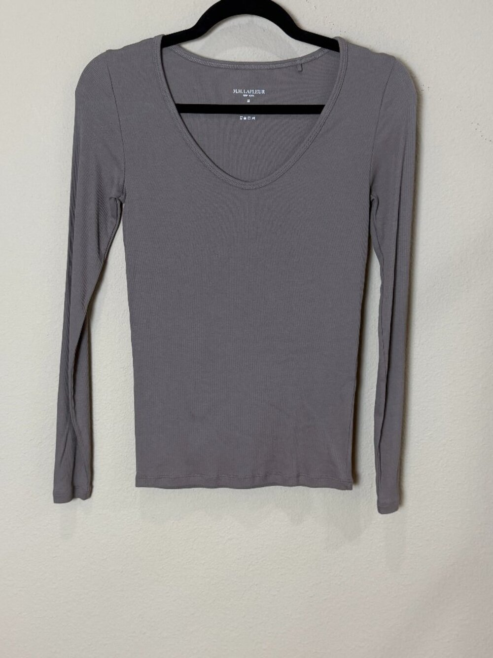 M.M. Lafleur Black Ribbed Deep Scoop V Neck Long Sleeve Shirt Size XS